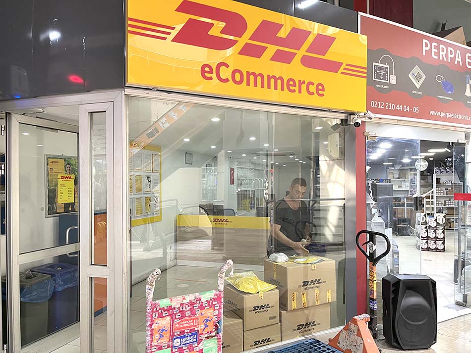 DHL Kargo Perpa Şubesi