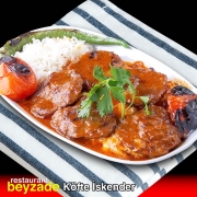 Beyzade Restaurant Köfte İskender